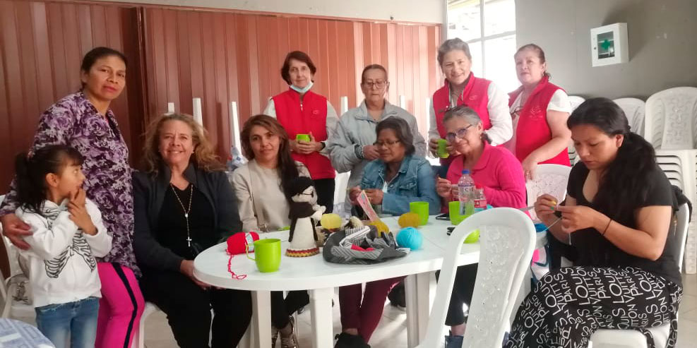 voluntarias-ameco-madres-beneficiarias-pandevida-cer